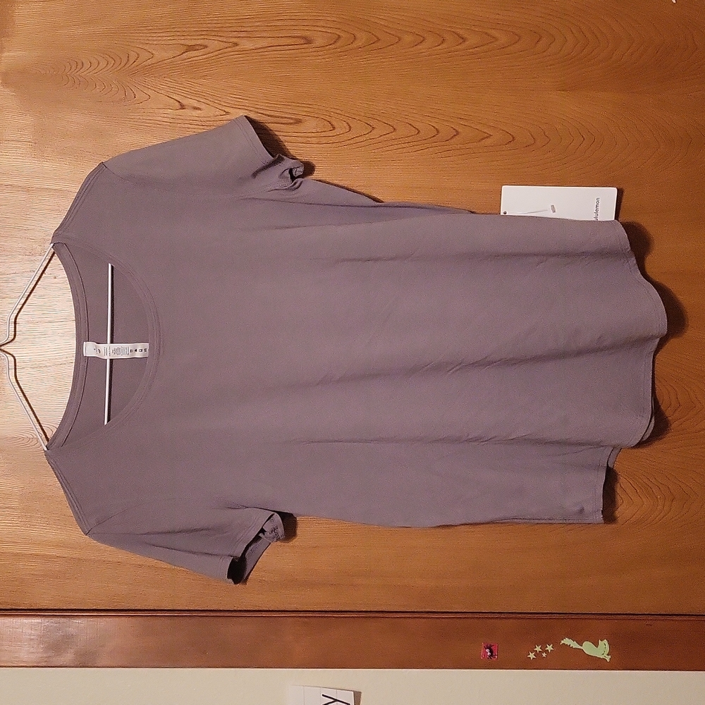 Lululemon purple shirt size 8 NWT